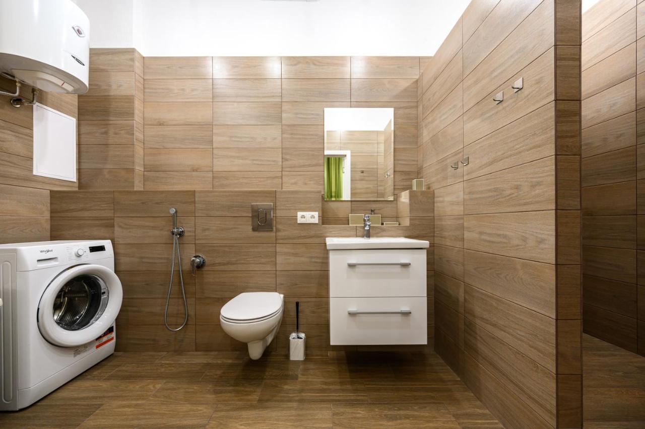 Apartamento Gagarin Plaza 63 Odesa Exterior foto